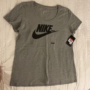 NWT Nike T-shirt